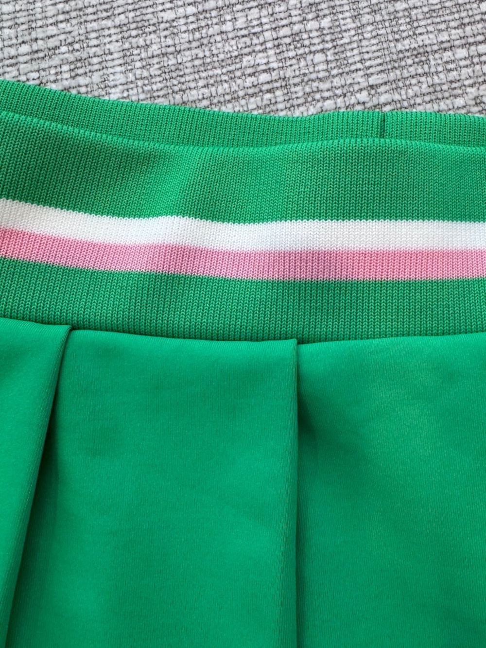 The IVY STOREHOUSE Women’s Apple Green pleated Skort Skirt Size Large - Picture 3 of 9